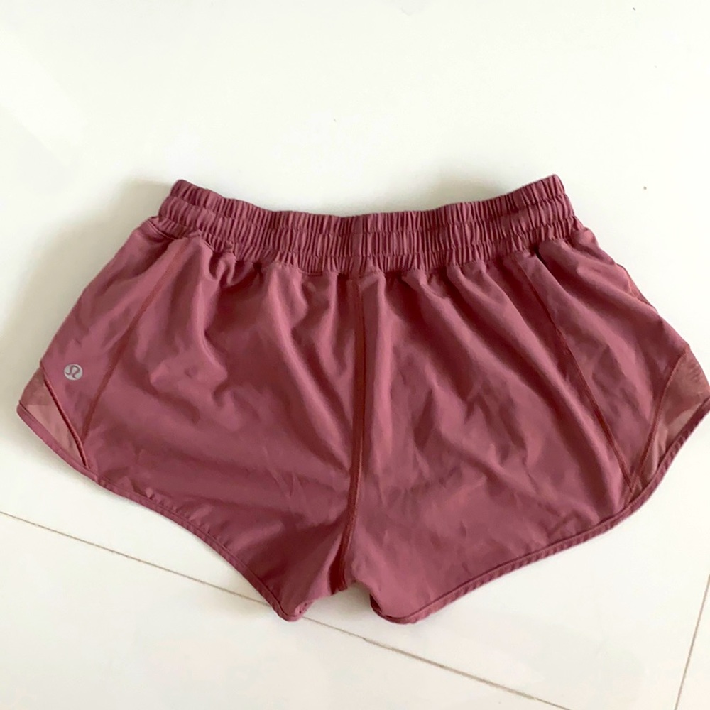 Lululemon hotty hot shorts size 8